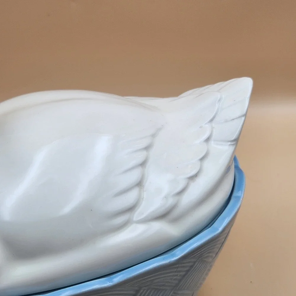 Holland Mold VTG White Duck on Blue Basket Nest Cookie Jar Canister Country